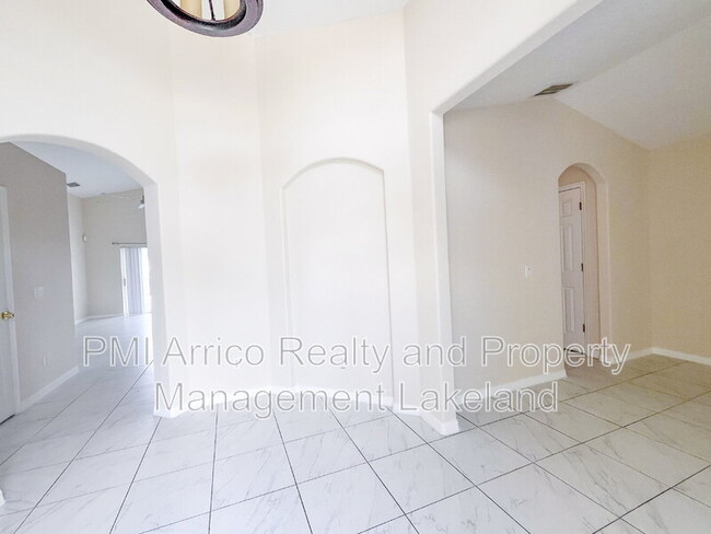 Building Photo - 3309 Verbena Ave