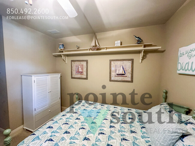 Building Photo - Furnished Condo in Destin!