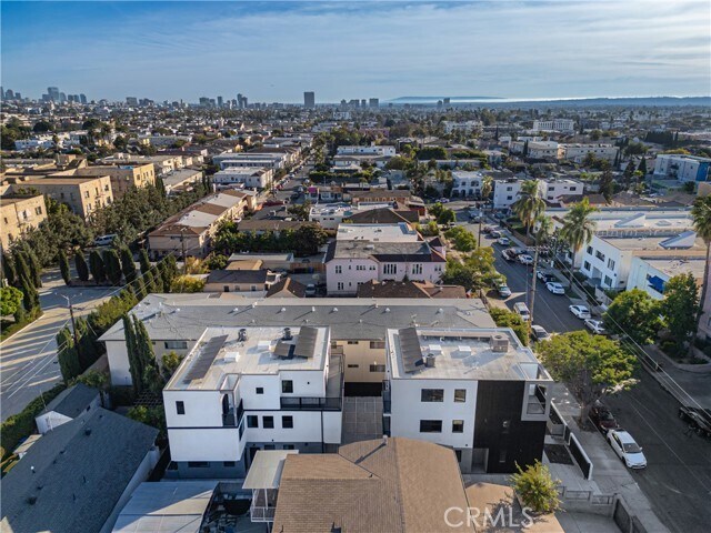 Building Photo - 1342 N Kingsley Dr