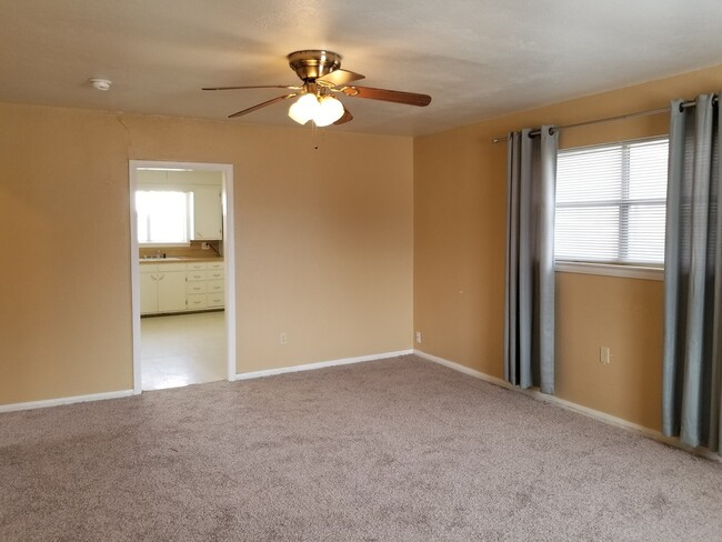 Building Photo - HOME IN NORTHWEST CLOVIS