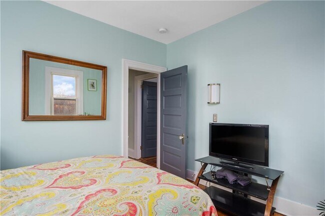 Building Photo - 209 Third St