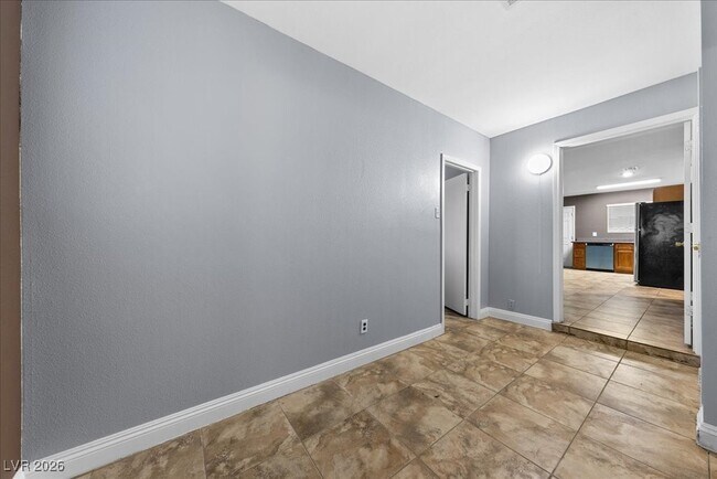 Building Photo - 6440 Bugbee Ave