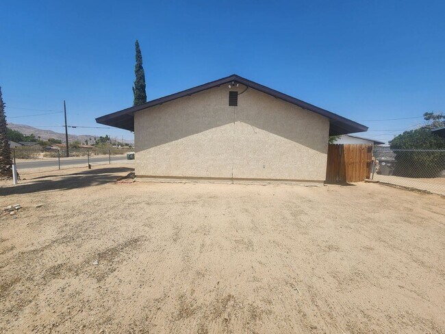 Building Photo - 71996 El Paseo Dr