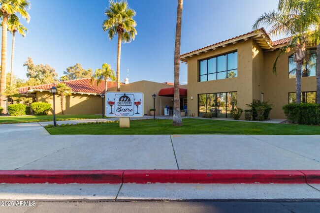 Building Photo - 14300 W Bell Rd