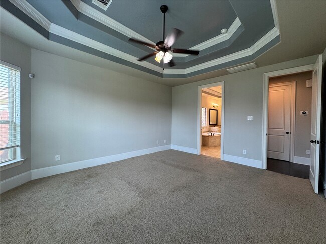 Building Photo - 30154 Southern Sky Dr