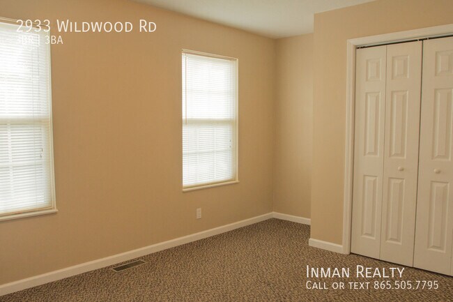 Building Photo - 2933 Wildwood Rd