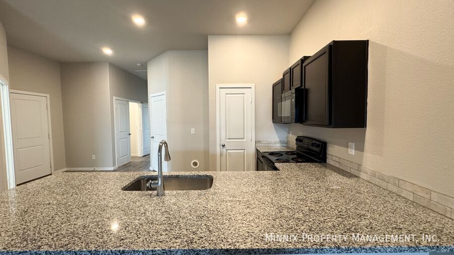 Building Photo - 1633 133rd St