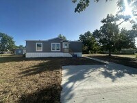 Building Photo - 2142 Sorority Ct