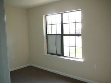 Building Photo - 476 Wagon Wheel Rd