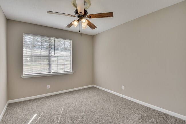 Building Photo - 1674 Goshen Rd