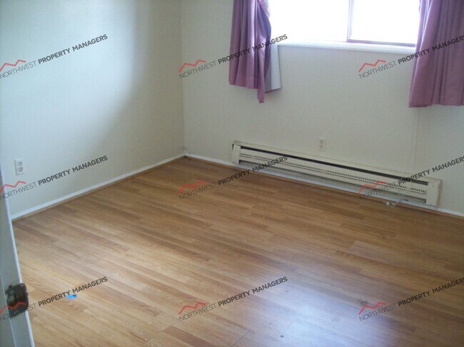 Building Photo - STATUS: *RENTED*  | R93E #2 | $1495