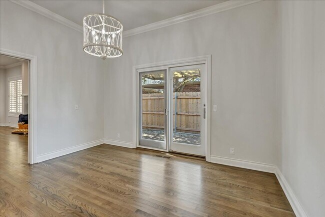 Building Photo - Nichols Hills Glenbrook