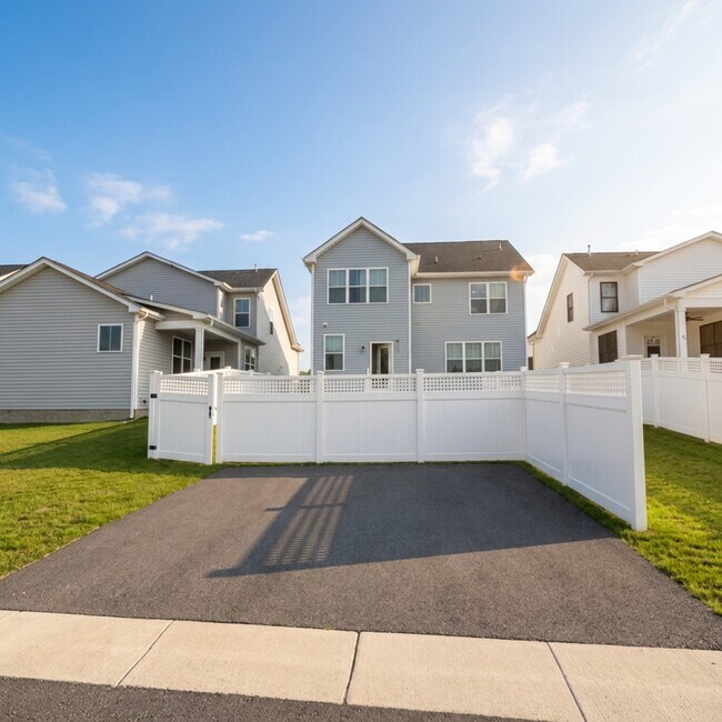Building Photo - 1206 Marsalis Pl
