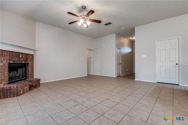 Building Photo - 1662 Sunspur Rd