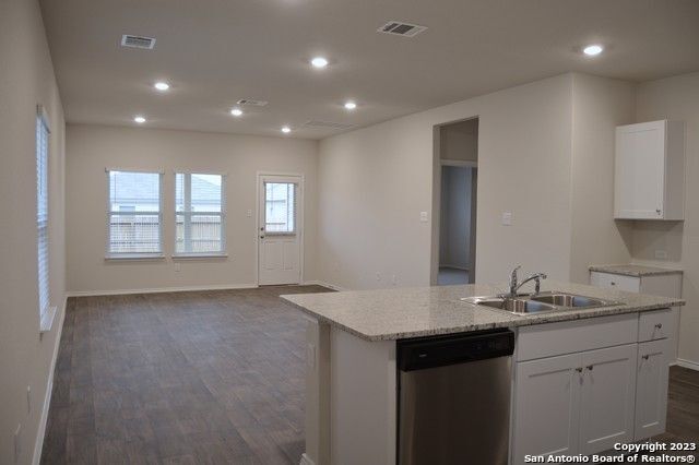 Building Photo - 2930 Brogan