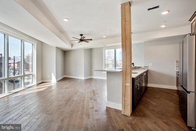 Building Photo - 1811 Ridge Ave