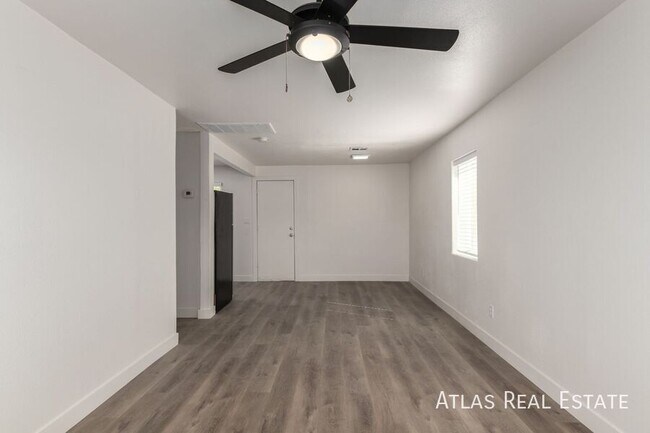 Building Photo - 4310 N 14th St