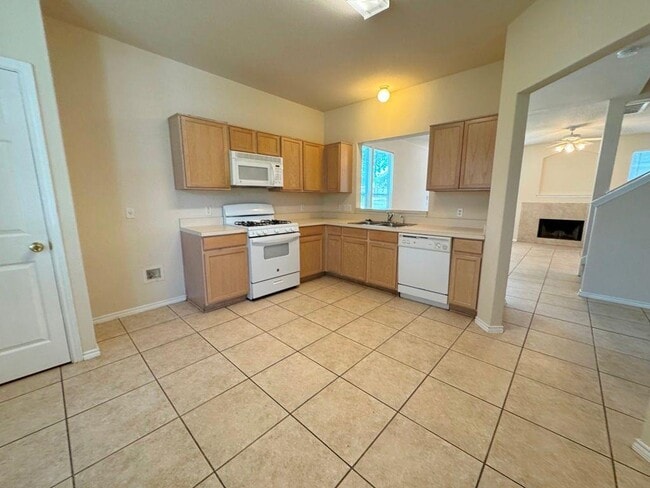 Building Photo - 251 Utterback