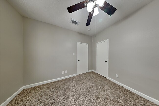 Building Photo - 4706 Trevor Hill Dr