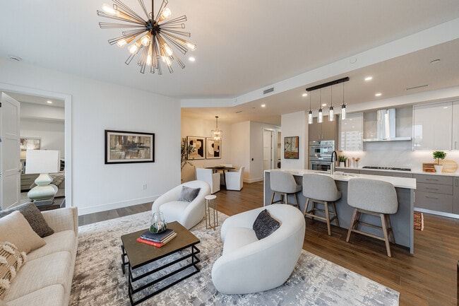 Building Photo - 2425 Peachtree Rd NE