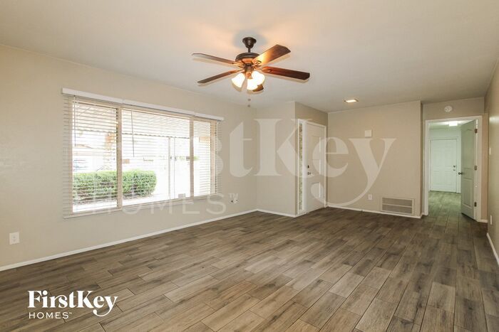 Building Photo - 15234 N 51st Dr