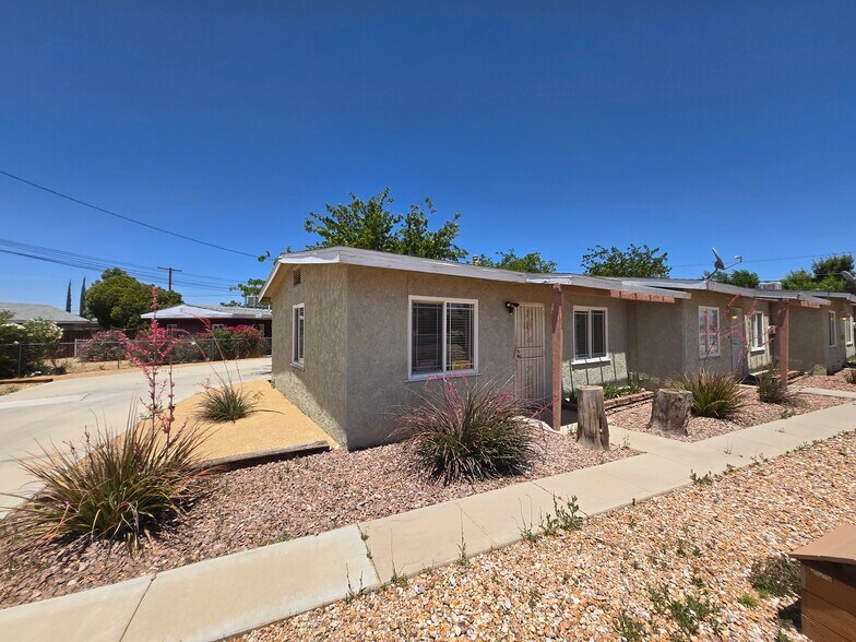 Building Photo - 16340 Villa Dr
