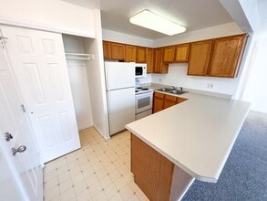 Building Photo - 717 S 600 E