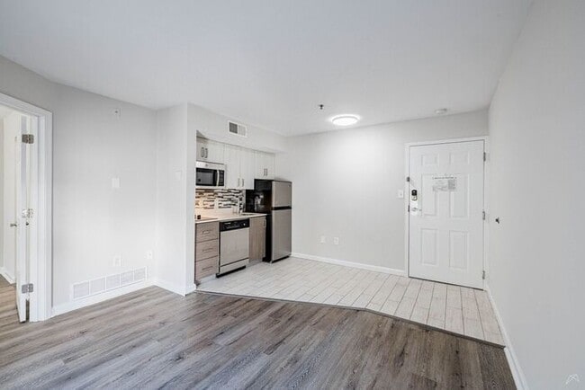 Building Photo - The Spoke at Peachtree Corners- Fantastic Accessibility and Great Prices! Call Now! 678-535-9535
