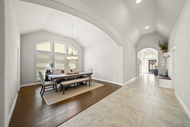 Building Photo - 10839 High Red Mesa