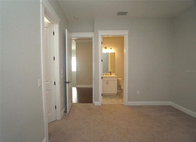 Building Photo - 3625 E Clark Cir