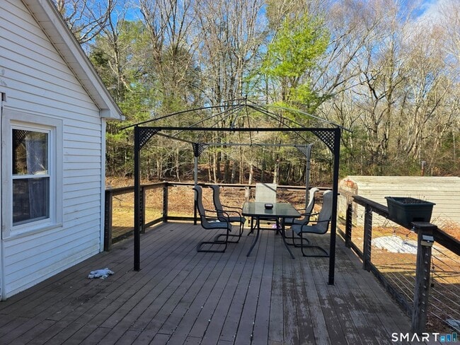 Building Photo - 61 N Shore Rd