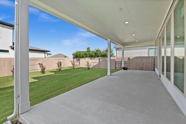 Building Photo - 7701 Boyd Hvn Dr