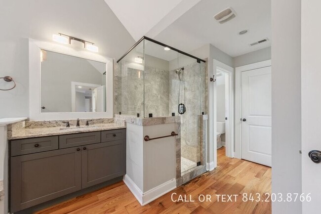 Building Photo - 2038 Shields Ln