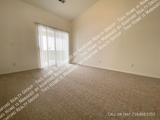 Building Photo - 3750 Strawberry Field Grv