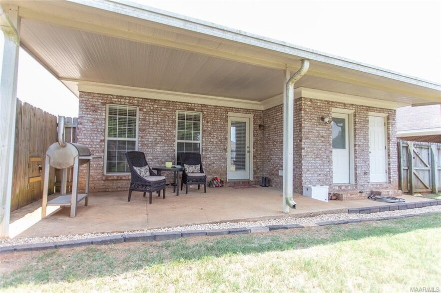 Building Photo - 6913 Sandfield Dr