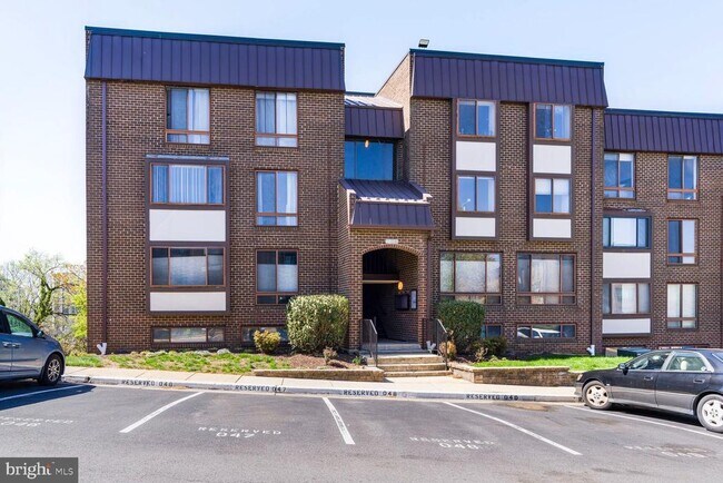 Primary Photo - 106 Roberts Ln
