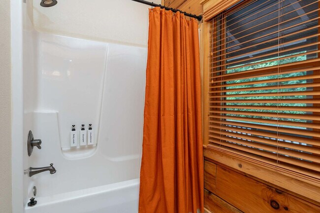 Building Photo - 191 Scenic Wolf Dr