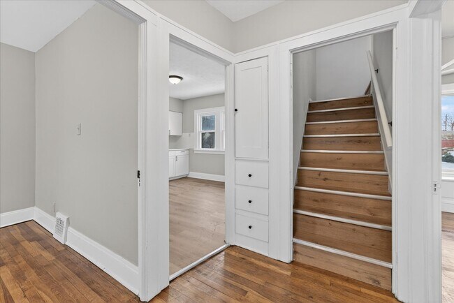 Building Photo - 10608 Wadsworth Ave