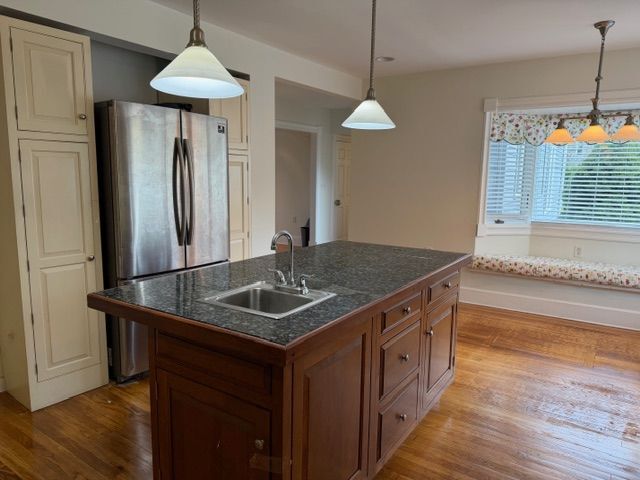 Building Photo - 3 Westomere Terrace