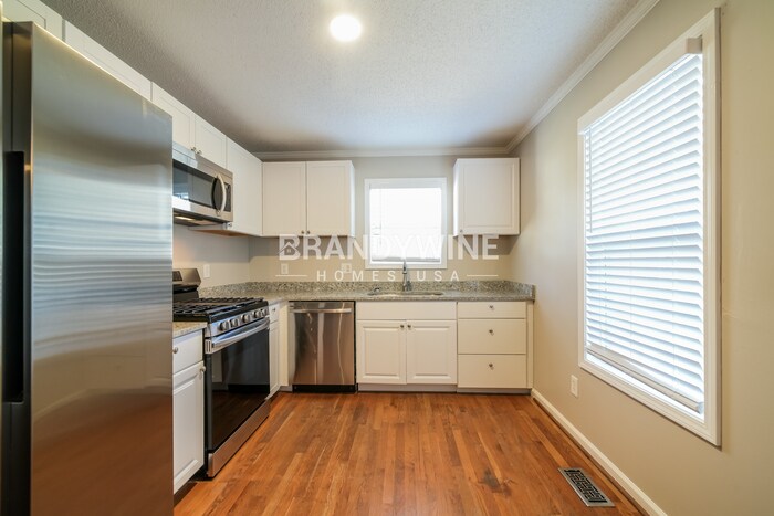 Building Photo - 62 Colony Dr