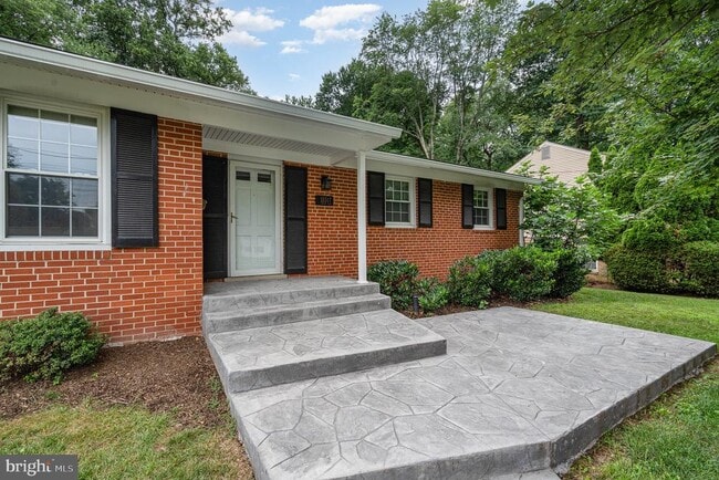 Building Photo - 10317 Cardinal Rd