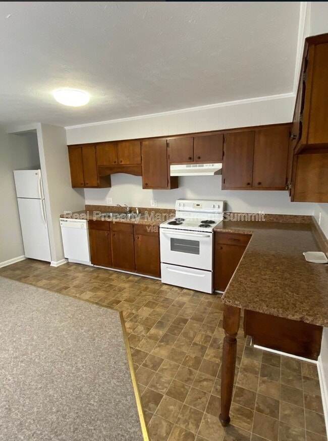 Interior Photo - 2407 Bare St.