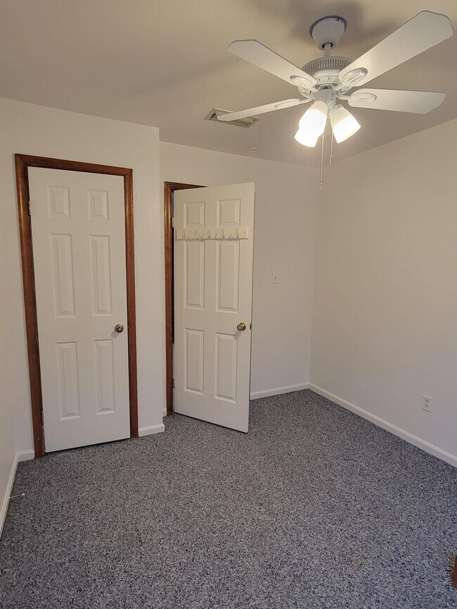 Building Photo - 1303 Snowflake Cir