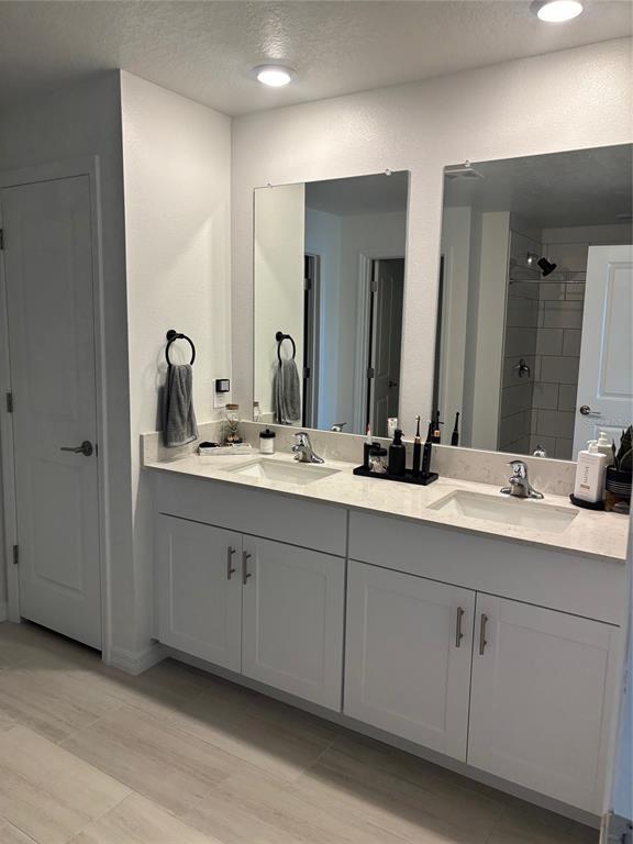 Building Photo - 8823 Sunset Pk Trl S