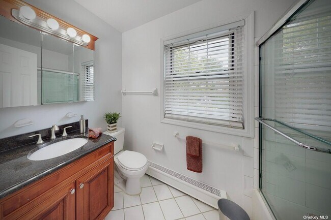 Building Photo - 90 Middleton Rd