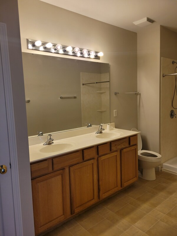 Building Photo - 9809 Hyde Glen Ct