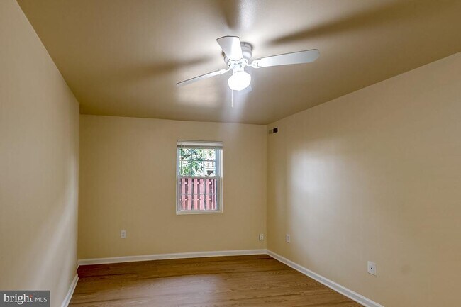 Building Photo - 2334 Sun Valley Cir