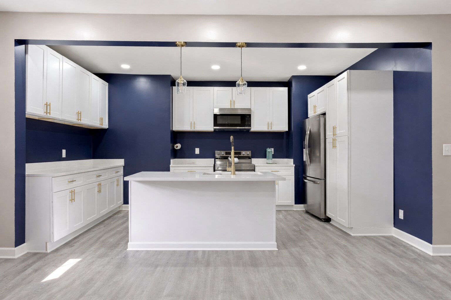 Building Photo - 1523 S East St