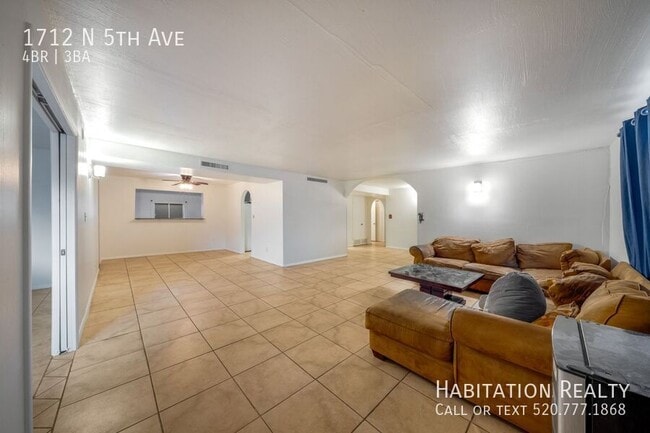 Building Photo - 1712 N 5th Ave