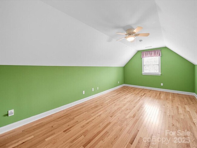 Building Photo - Gorgeous 3 Bed/2 Bath Home for Rent